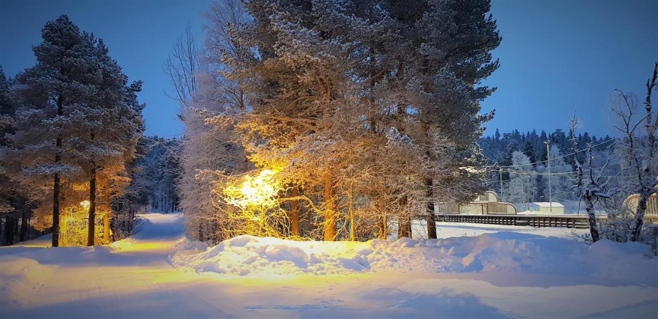 Kuukkeli Ivalo Airport Inn Exteriér fotografie