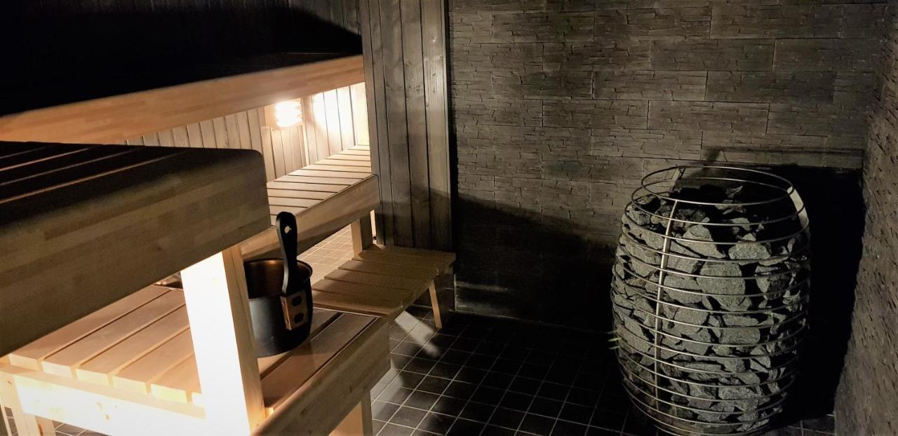 Kuukkeli Ivalo Airport Inn Exteriér fotografie